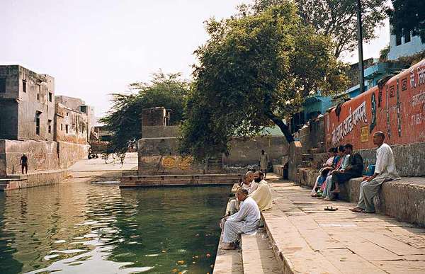 radha-kunda-3