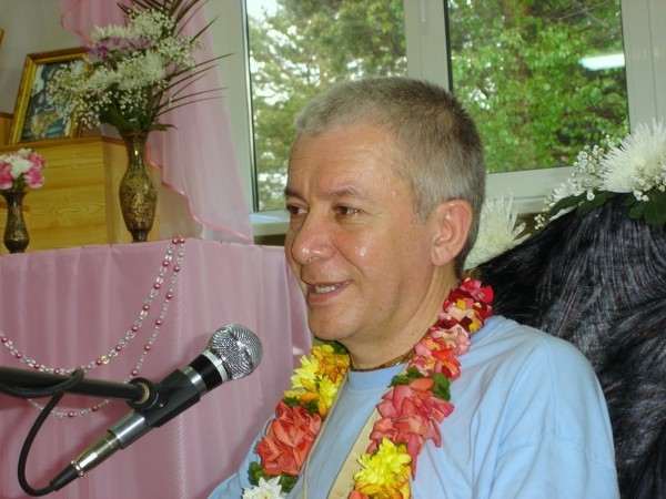 ЕМ Чайтанья Чандра Чаран Прабху, Лечение душ в общинах вайшнавов, Алма-Ата, 1999