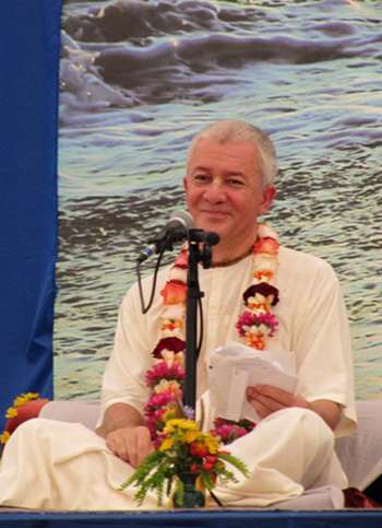 ЕМ Чайтанья Чандра Чаран Прабху, Проповедь равна отречению