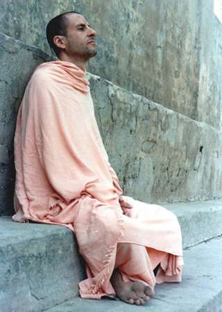 ЕС Шрила Радханатх Свами - биография