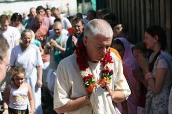 ЕМ Чайтанья Чандра Чаран Прабху, Нектар преданности