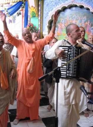 ЕС Девамрита Свами, Успех и падение в духовной жизни: в чем причина?