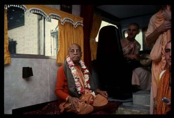 Шрила Прабхупада, Вера в Святое имя Кришны