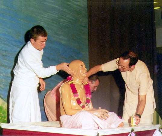 ЕМ Чайтанья Чандра Чаран Прабху, Они не понимают, в чем особенность Прабхупады