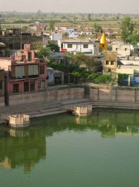 Шри Шри Радха-Шьяма Кунда