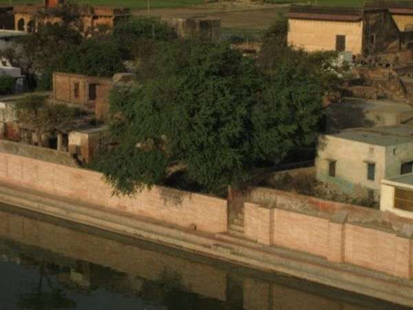 Шри Шри Радха-Шьяма Кунда